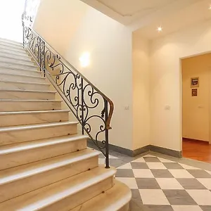 Relais White Apartment