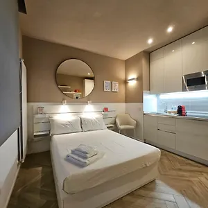  Apartment Porta Venezia Lifestyle Italy