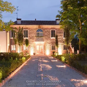  Country house Horti Della Fasanara Italy