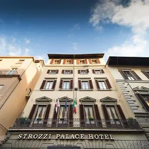Strozzi Palace Otel