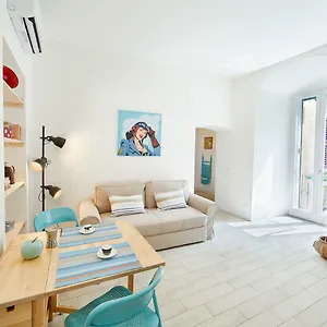 Buro Bed & Relax , Parma Italië